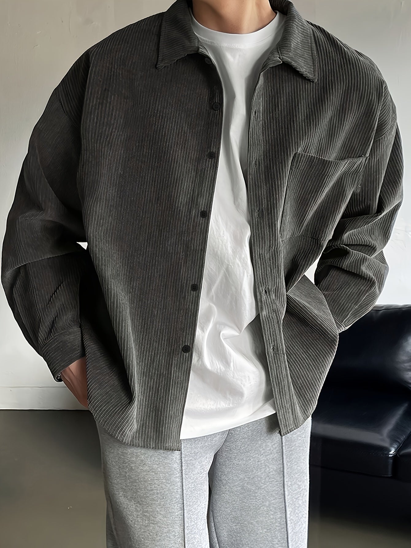 Jaqueta blazer com botão.