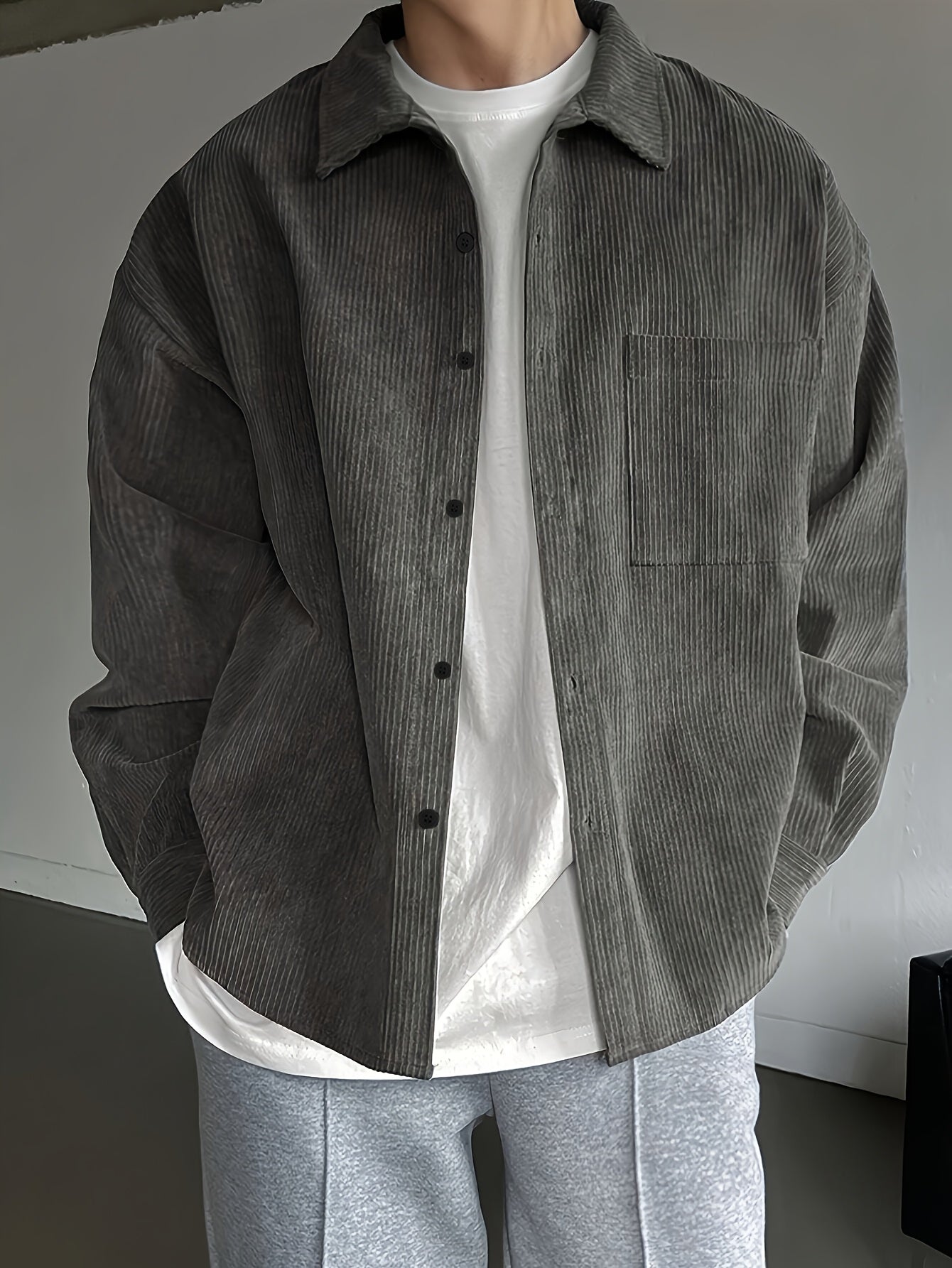 Jaqueta blazer com botão.