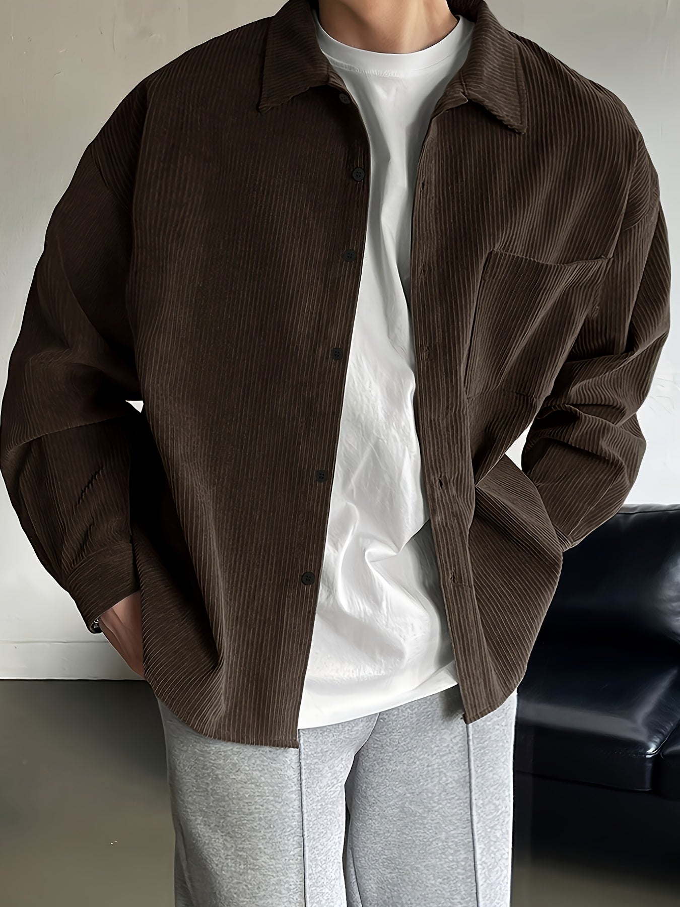 Jaqueta blazer com botão.