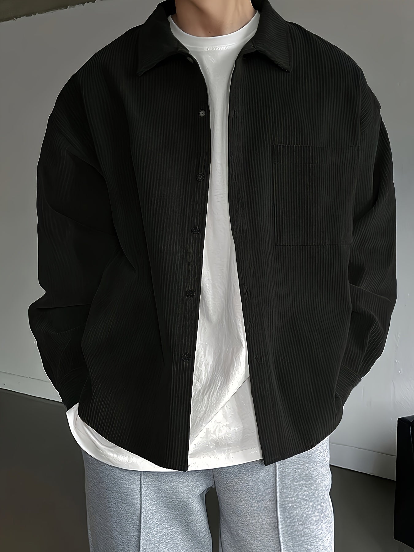 Jaqueta blazer com botão.